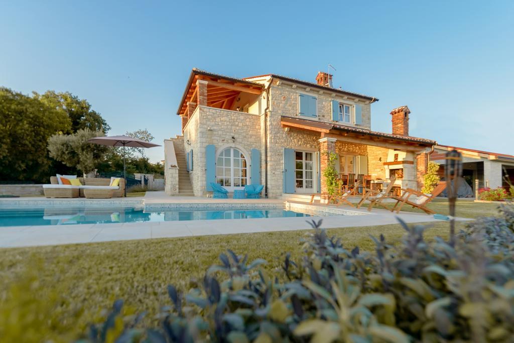 Villa Rajski Dvori Sveti Lovreč Pazenatički Eksteriør billede