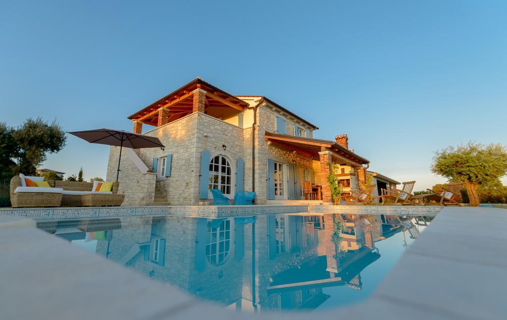 Villa Rajski Dvori Sveti Lovreč Pazenatički Eksteriør billede
